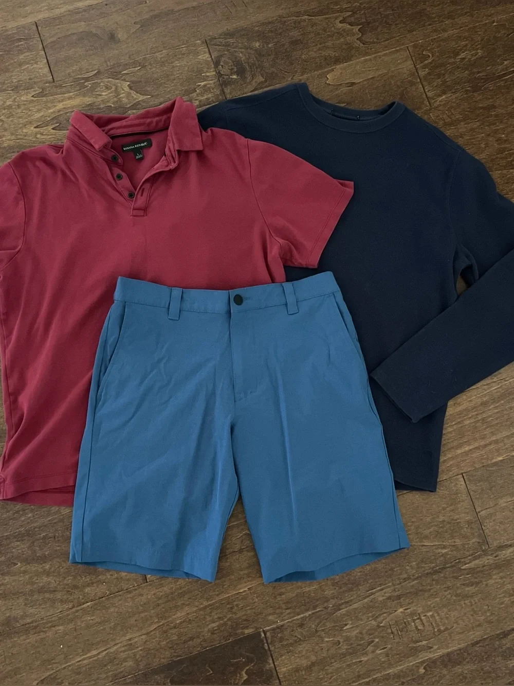 Banana Republic Men’s Bundle of 3 Polo Shirt Shorts Sweatshirt Large 32 Basic